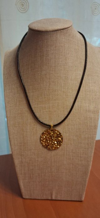 Collar cuero