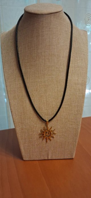 Collar cuero