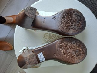 Zapatos talla 38piel .MÁS EN MI PERFIL