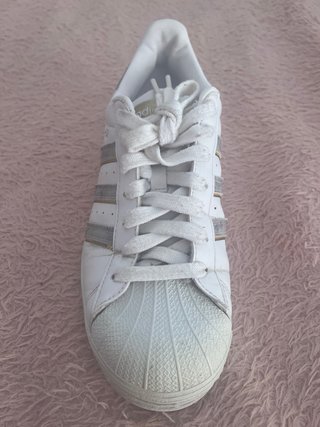 Zapatillas Adidas Superstar Blancas y Doradas
