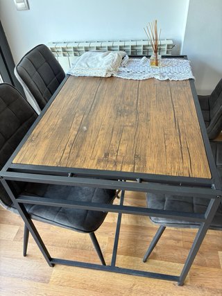 4 Sillas Comedor nuevas comodas