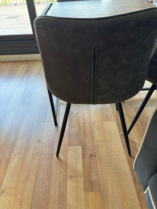 4 Sillas Comedor nuevas comodas