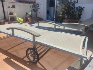 Tumbonas de metal beige