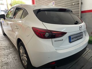 Mazda 3 2015