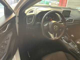 Mazda 3 2015