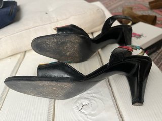 Sandali slingback vintage design unico e colorato