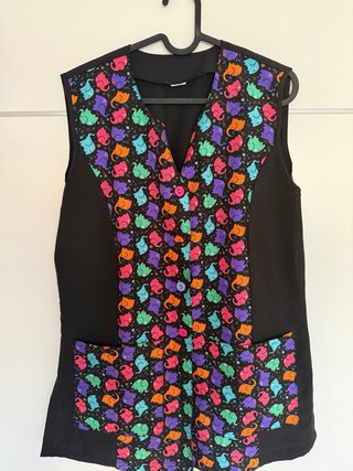 Bata maestra con estampado de elefantes