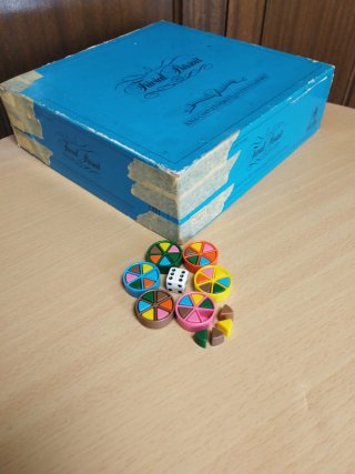 Trivial Pursuit edición jóvenes años 90