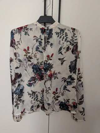 Blusa Stradivarius flores