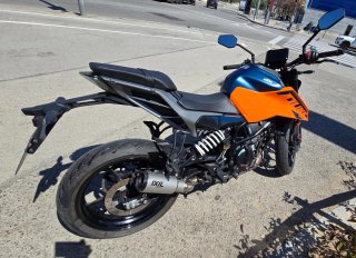 KTM Duke 125 Naranja/Azul 2025