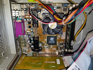 Ordenador Pentium III 650Mhz - 128 RAM
