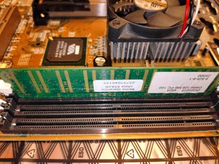 Pentium III 650Mhz- Jetway 993AN - 128 RAM