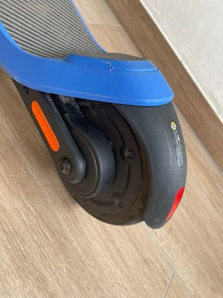 Patinete eléctrico infantil azul
