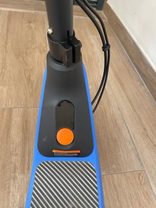 Patinete eléctrico infantil azul