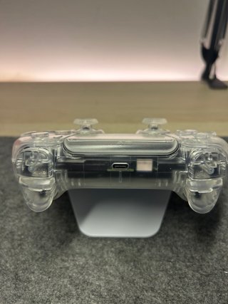 Mando PS5 Crystal con joysticks magnéticos