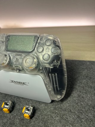 Mando PS5 Crystal con joysticks magnéticos