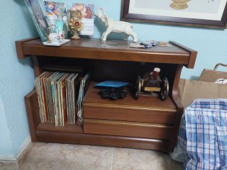 Mesa TV madera oscura