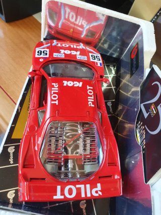 Ferrari F40 Pilot Bburago scala da 1/18