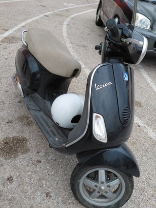 Vespa Piaggio 49cc Scooter Automática