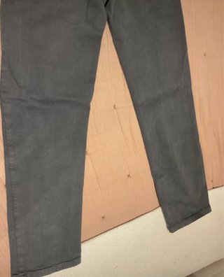 Pantalones grises oscuro de talle alto Noon