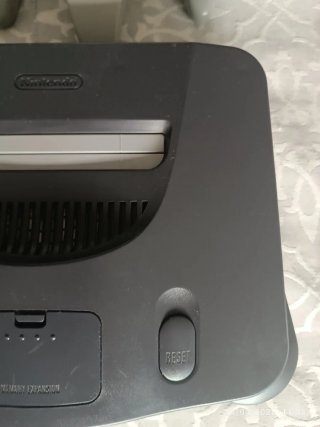Nintendo 64. Mario kart + Mario 64.