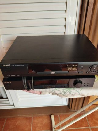 Reproductor DVD Philips y Sintonizador Sony