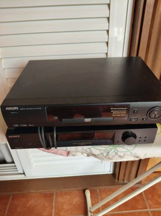 Reproductor DVD Philips y Sintonizador Sony