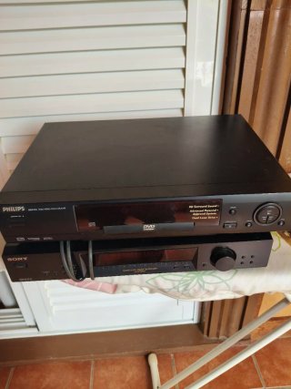 Reproductor DVD Philips y Sintonizador Sony