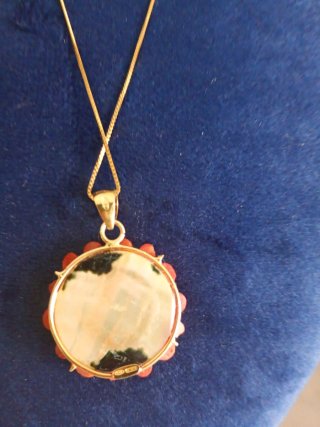 Ciondolo fiore corallo montato argento