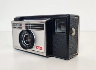 KODAK Instamatic 224 + funda original + flashcubes