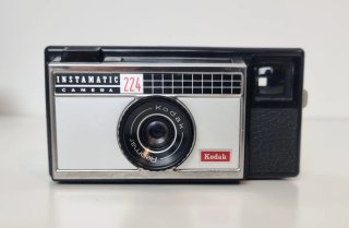 KODAK Instamatic 224 + funda original + flashcubes