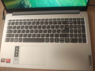 Portátil Lenovo IdeaPad 1 15AMN7