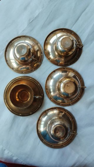 Set 5 Tazas y Platillos Metálicos