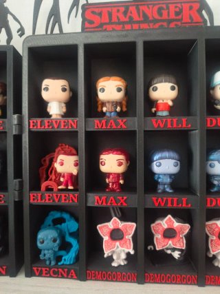 Colección Funko Pop Stranger Things + Estante
