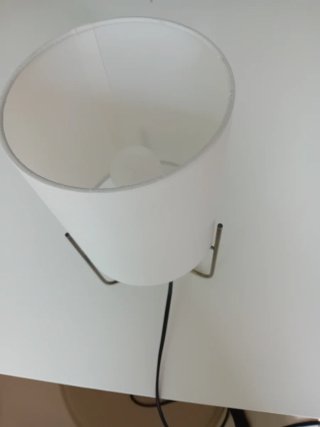 Lámpara de mesa tela y metal