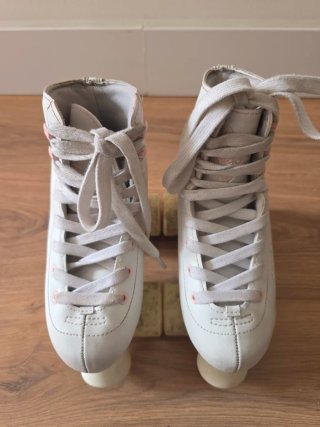 Patines Oxelo 4 ruedas niña blancos