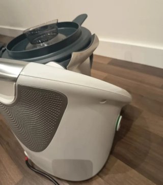 Thermomix TM5 con todos sus accesorios y bolsa