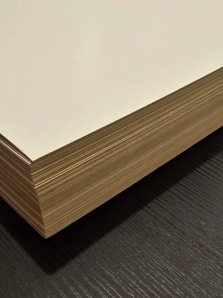 Cartulinas blanco hueso  35x30 cm Lote70