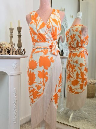 Vestido midi estampado naranja y blanco