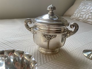 Azucarero, copa y cuenco de plata