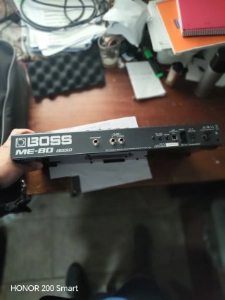 Pedalera Boss ME-80 Guitarra Múltiple Efectos.