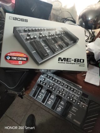 Pedalera Boss ME-80 Guitarra Múltiple Efectos.