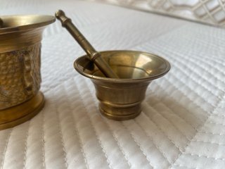 Juego de morteros y almireces de bronce