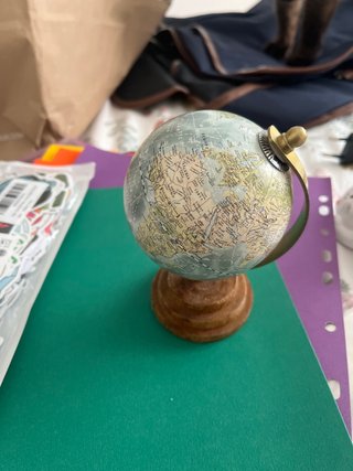 Globo terráqueo decorativo