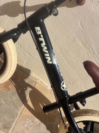 Bicicleta Btwin senza pedali