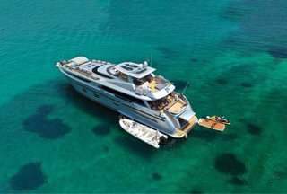 LIMPIEZA MANTENIMIENTO BARCOS YATES YACHT