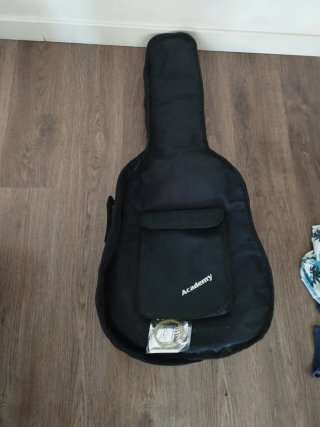 Guitarra Acústica Yamaha como nueva