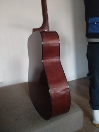 Guitarra Acústica Yamaha como nueva