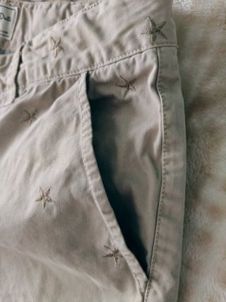 Pantaloni corti Massimo Dutti con stelle Taglia 9-10