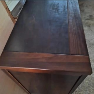 Aparador madera maciza con detalles de bambú